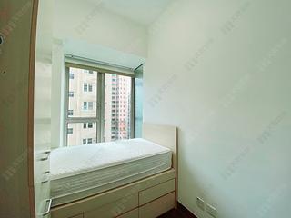 Wan Chai - The Avenue Phase 1 Block 5 05