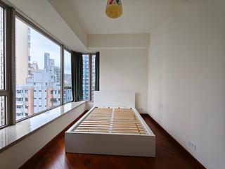 Wan Chai - The Avenue 11