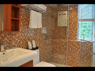 Discovery Bay - Discovery Bay Phase 5 Greenvale Village Greenburg Court (Block 2) 2 04