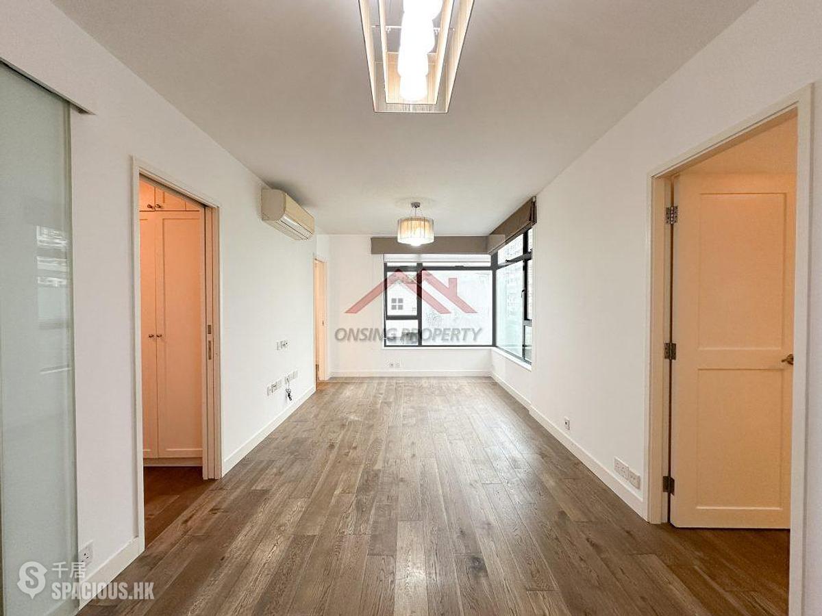 Mid Levels Central - Cimbria Court 01