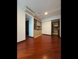 Wan Chai - The Avenue Phase 1 Block 5 03