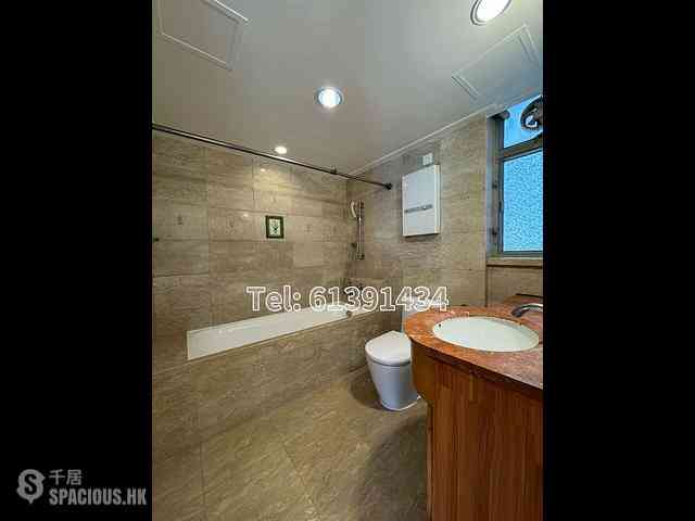 West Kowloon - The Waterfront Phase 2 Block 5 07