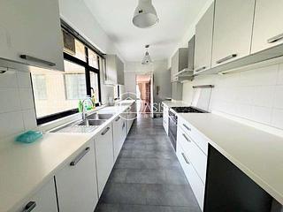 Pok Fu Lam - Baguio Villa 02
