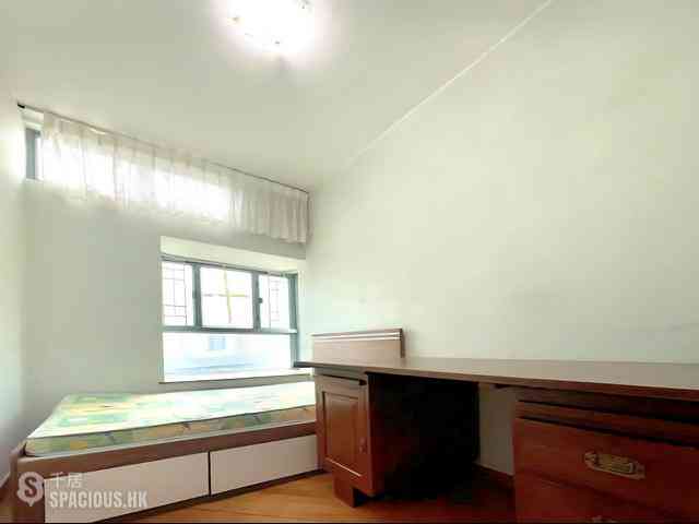 Tung Chung - Tung Chung Crescent 11