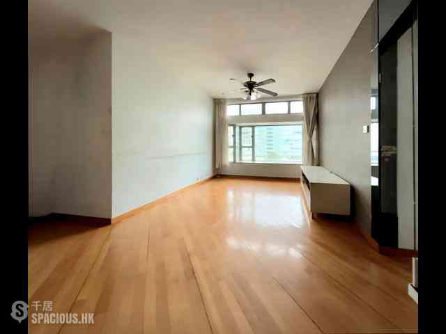 Tung Chung - Tung Chung Crescent 03