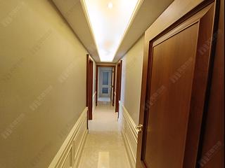 Mid Levels Central - Garden Terrace 08