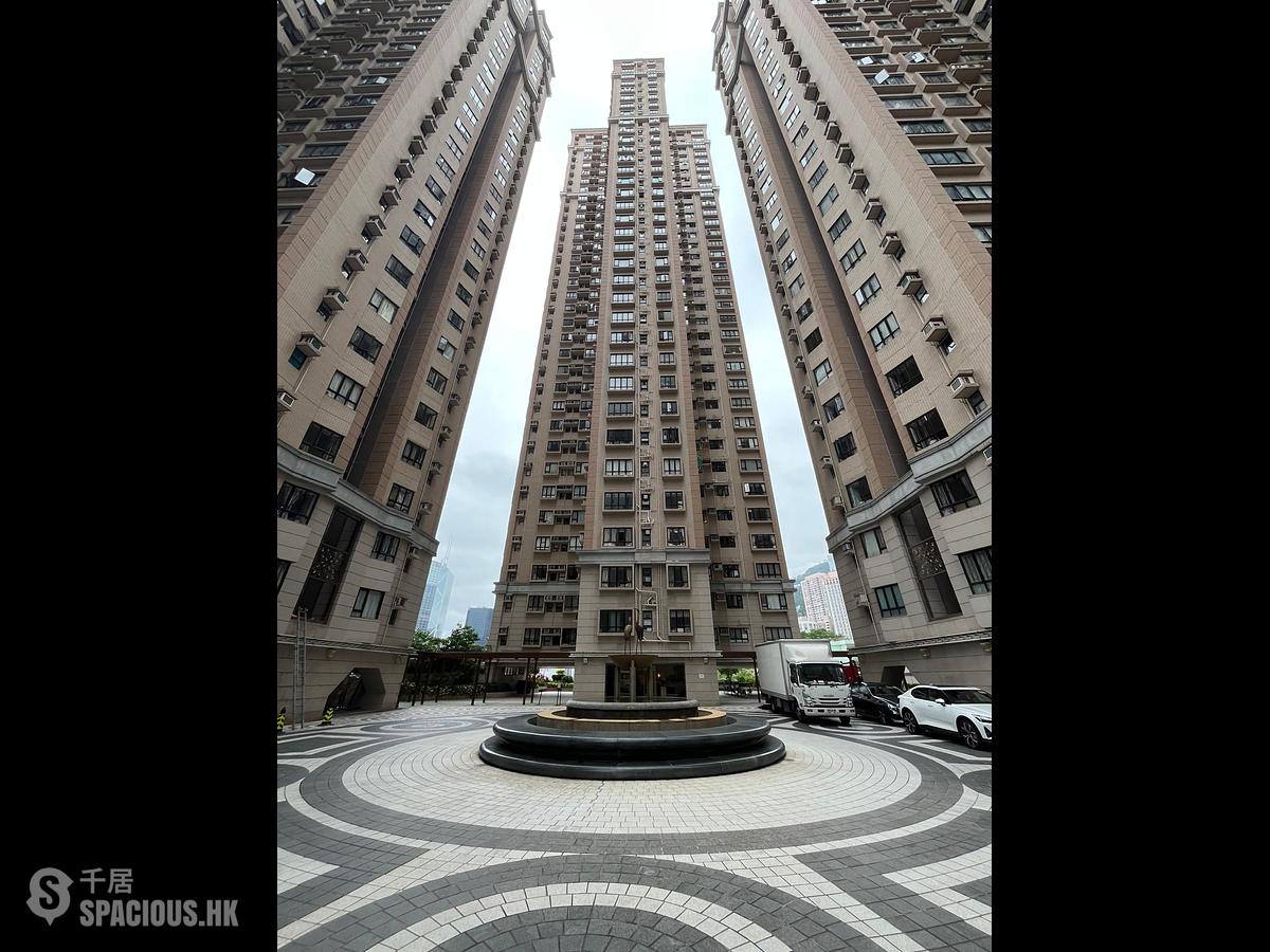 Mid Levels Central - Robinson Heights Block 3 01
