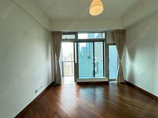 Wan Chai - The Avenue Phase 2 Block 2 06