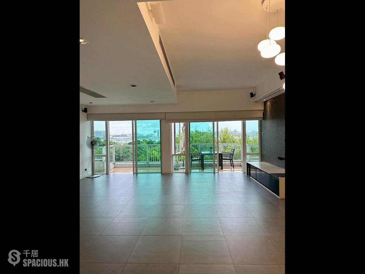 Tung Chung - Coastal Skyline Phase 4 Le Bleu Deux Block 1 01