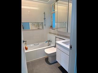 Tung Chung - Coastal Skyline Phase 4 Le Bleu Deux Block 1 10