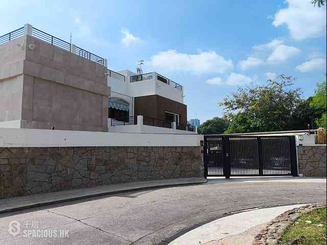 Wong Chuk Hang - Country Villa 01