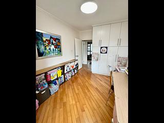 Mid Levels Central - The Grand Panorama Block 4 02