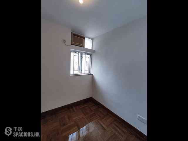 Wong Chuk Hang - South Wave Court 07