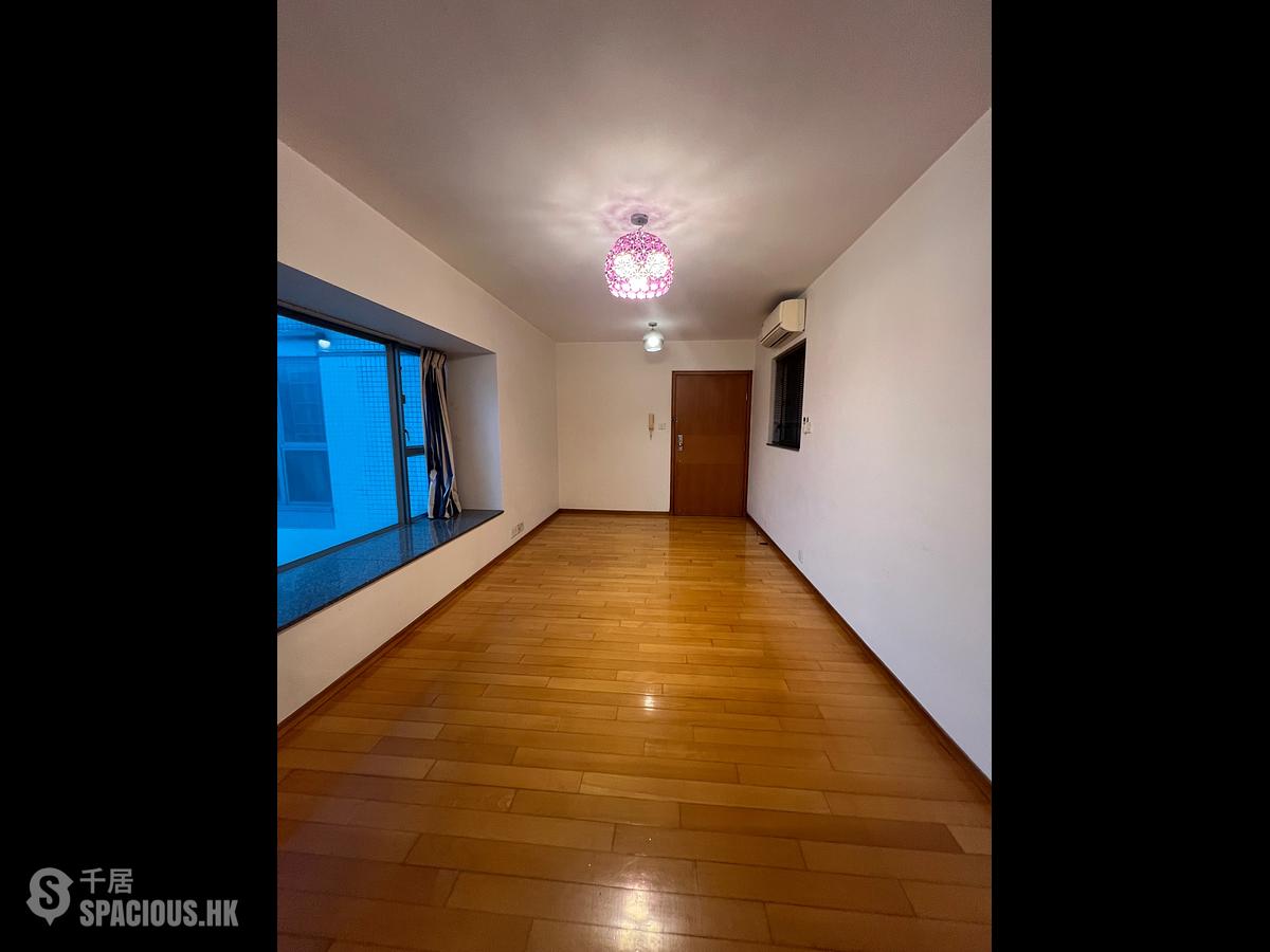 Tung Chung - Seaview Crescent Block 1 01