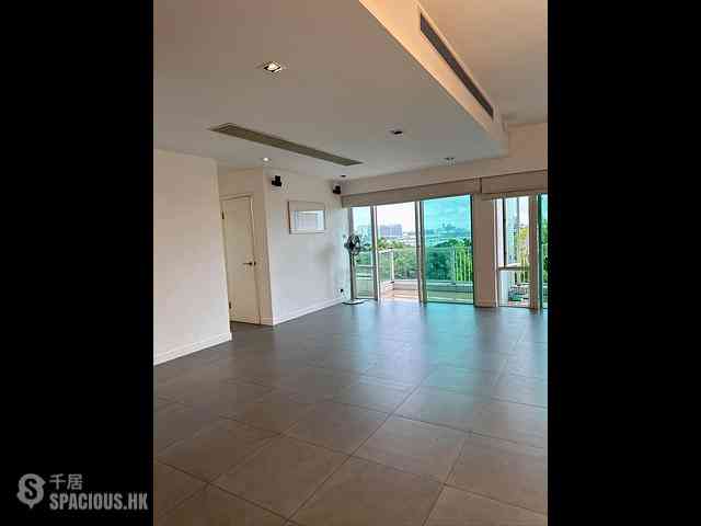 Tung Chung - Coastal Skyline Phase 4 Le Bleu Deux Block 1 03