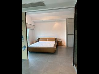 Tung Chung - Coastal Skyline Phase 4 Le Bleu Deux Block 1 13