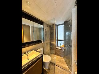 Sai Ying Pun - The Summa 07
