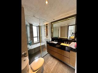Sai Ying Pun - The Summa 08