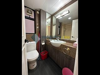 Sheung Wan - Queen's Terrace 08