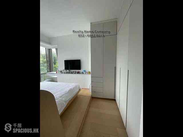 Ho Man Tin - Mantin Heights Block 10 06