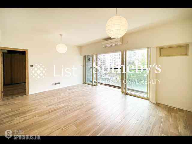 Mid Levels Central - St. Joan Court 01