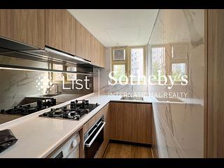 Mid Levels Central - St. Joan Court 08
