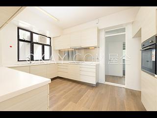 Pok Fu Lam - Pine Court 10