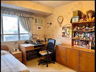 Pok Fu Lam - Baguio Villa Block 22 03