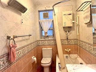 Pok Fu Lam - Baguio Villa Block 22 08