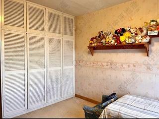 Pok Fu Lam - Baguio Villa Block 22 13