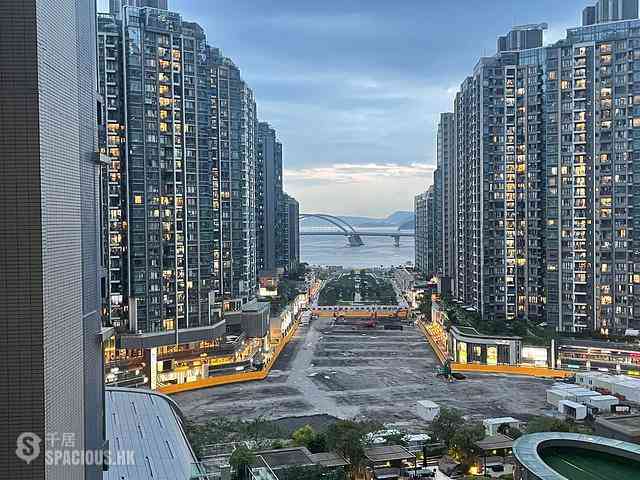 Tseung Kwan O - The Wings 01