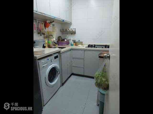 Shau Kei Wan - Perfect Mount Gardens Block B 03