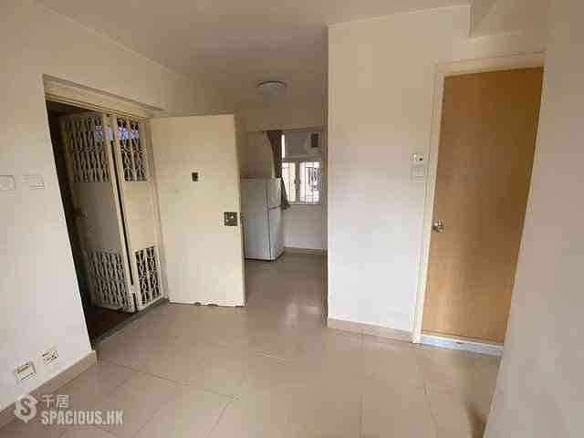 Sheung Wan - Midland Centre Block A 03