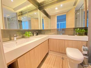 Tung Chung - The Visionary 03