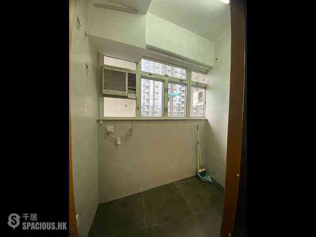 Sham Shui Po - Rondall Building 02