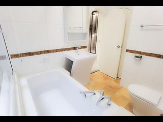 Mid Levels West - Wah Sen Court 05