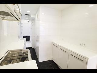 Mid Levels West - Wah Sen Court 04