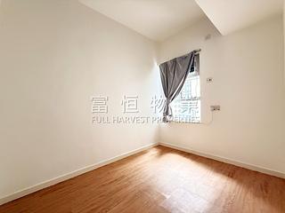 Mid Levels Central - Maxluck Court 05