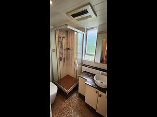Quarry Bay - Mount Parker Lodge 08