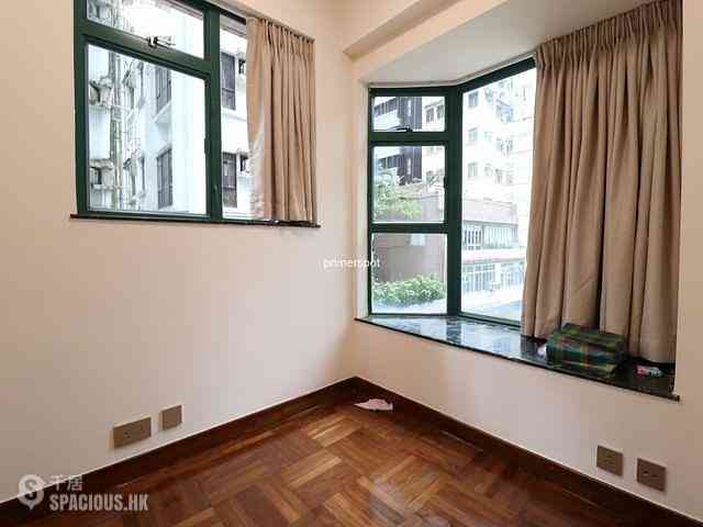 Wan Chai - Able Building 05