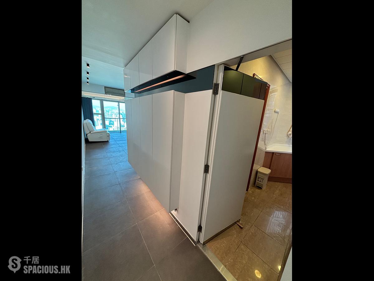 West Kowloon - Sorrento 01