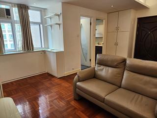 Mid Levels Central - Kings Court 02