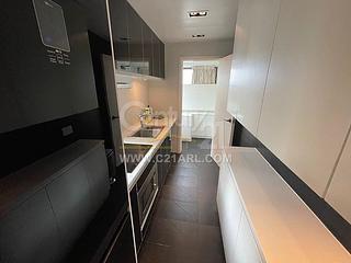 Mid Levels Central - Tycoon Court Block B 09
