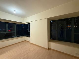 Mid Levels West - 80 Robinson Road 04