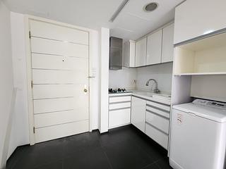 Wan Chai - Convention Plaza Apartments 08