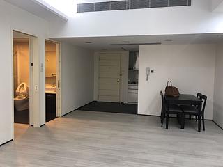 Wan Chai - Convention Plaza Apartments 04