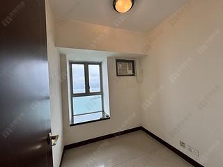 Kennedy Town - The Merton 04