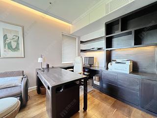 Mid Levels Central - South Garden Mansion 11