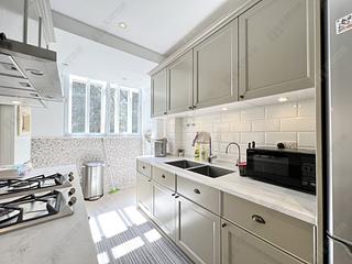 Mid Levels Central - South Garden Mansion 17