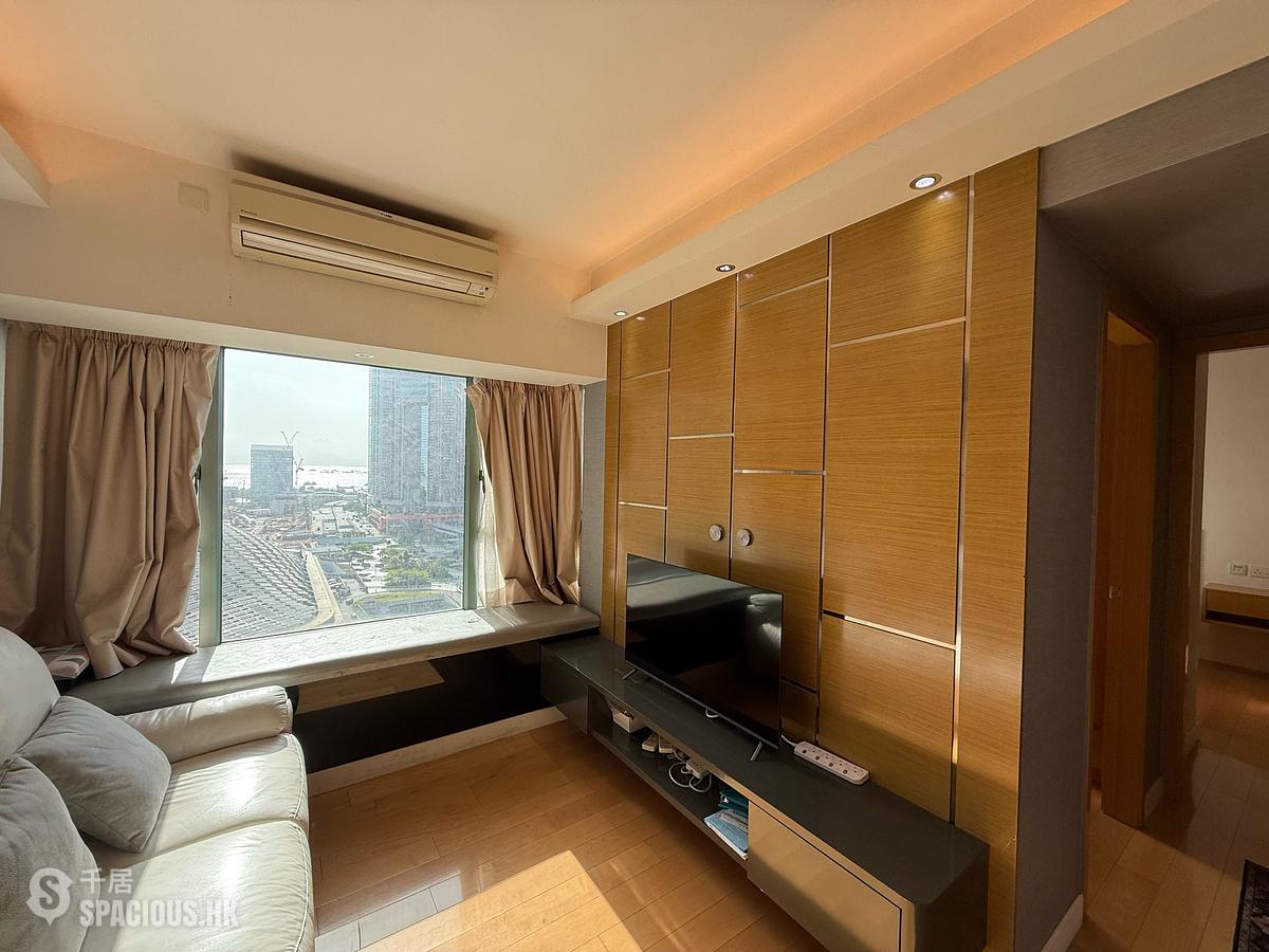 Tsim Sha Tsui - The Victoria Towers 01